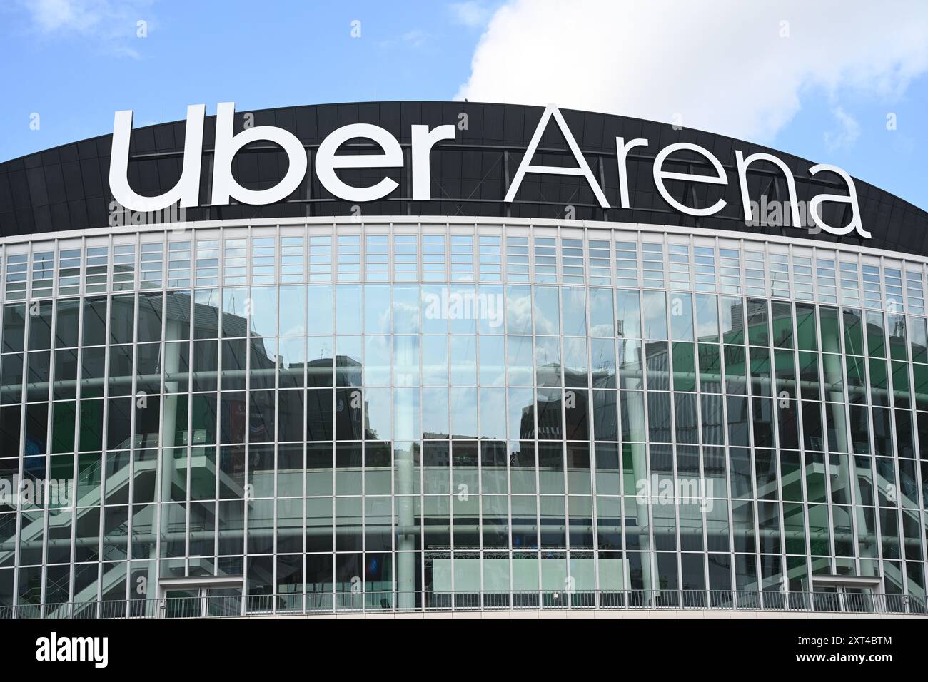 Berlin, Allemagne - 3 août 2024 : Uber Arena une arène intérieure polyvalente dans le quartier Friedrichshain de Berlin, Allemagne. Banque D'Images