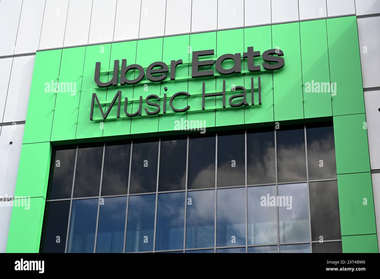 Berlin, Allemagne - 3 août 2024 : Uber mange Music Hall à Uber Platz dans le quartier Friedrichshain à Berlin. Banque D'Images