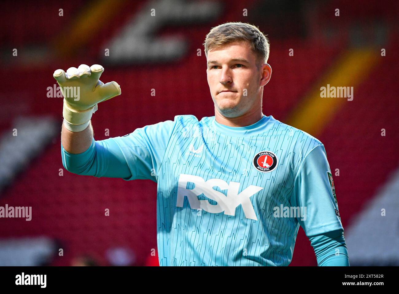 The Valley, Londres, Royaume-Uni. 13 août 2024. Carabao Cup Round 1 Football, Charlton Athletic contre Birmingham City ; Will Mannion of Charlton Athletic Credit : action plus Sports/Alamy Live News Banque D'Images