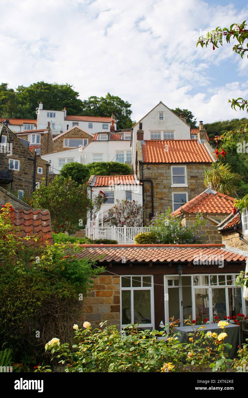 Les rues du village de Runswick Bay dans le Yorkshire du Nord, Angleterre, Royaume-Uni Banque D'Images