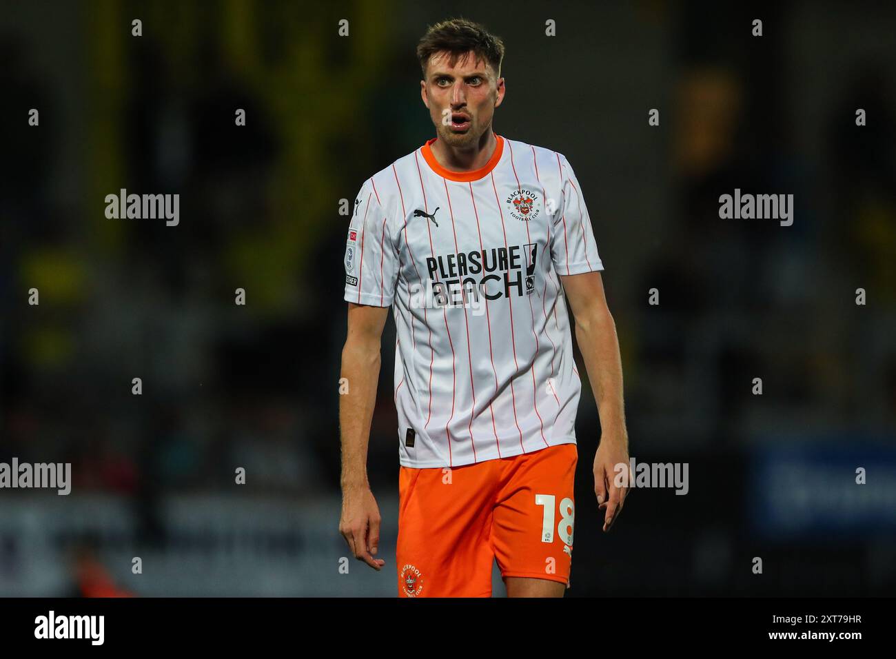 Jake Beesley de Blackpool lors du match de la Carabao Cup Burton Albion vs Blackpool au Pirelli Stadium, Burton upon Trent, Royaume-Uni, 13 août 2024 (photo de Gareth Evans/News images) Banque D'Images