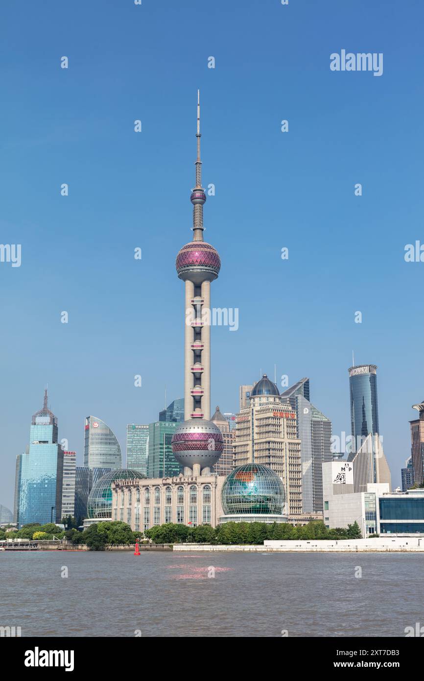 Vue des gratte-ciel de Shanghai depuis Bund. Pudong, Shanghai, Chine. Banque D'Images