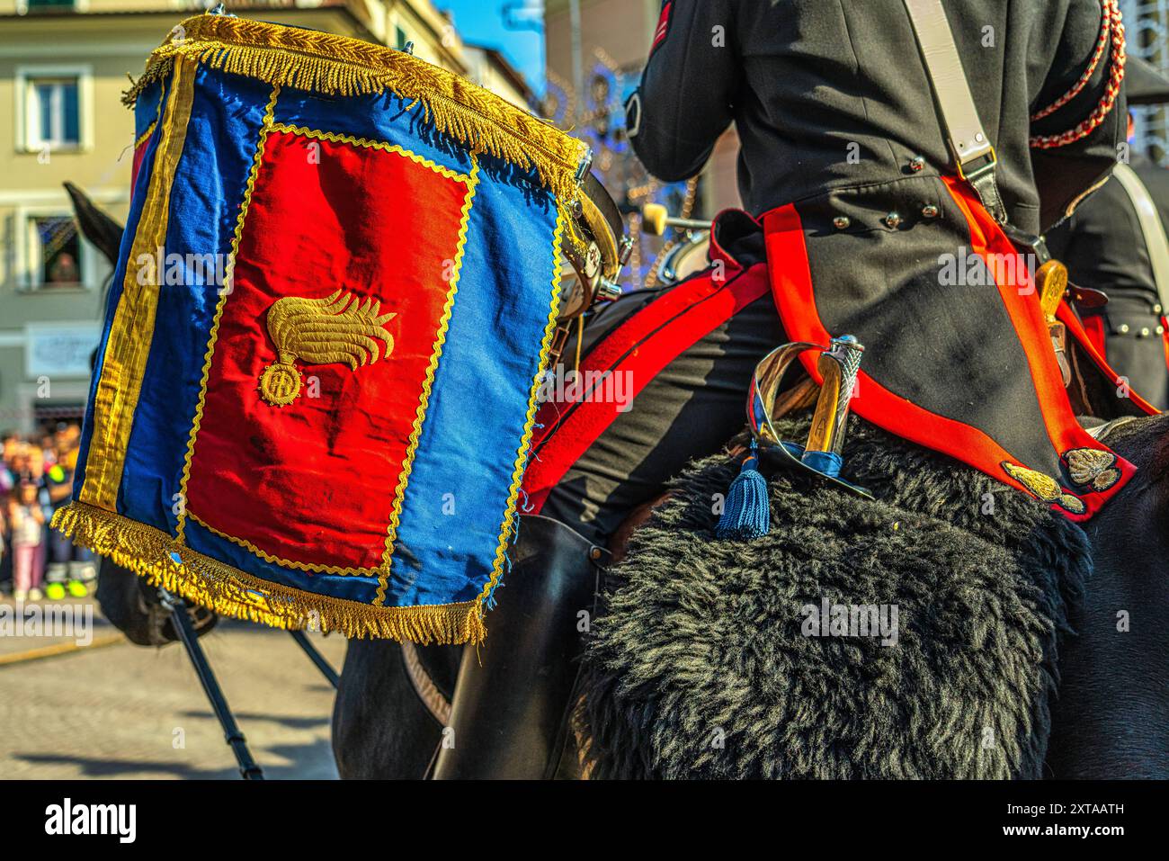 La fanfare du 4ème Régiment de chevaux de Carabinieri à l'occasion des célébrations de la Madonna della Libera. Pratola Peligna, Abruzzes Banque D'Images