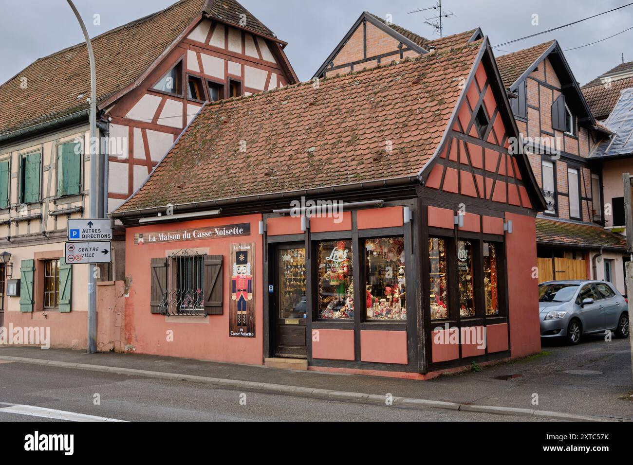 Alsace, Ribeuaville : belle architecture dans la ville de Ribeauville, Alsace, France Banque D'Images Alsace, Ribeuaville : belle architecture dans la ville de Ribeauville, Alsace, France Banque D'Images