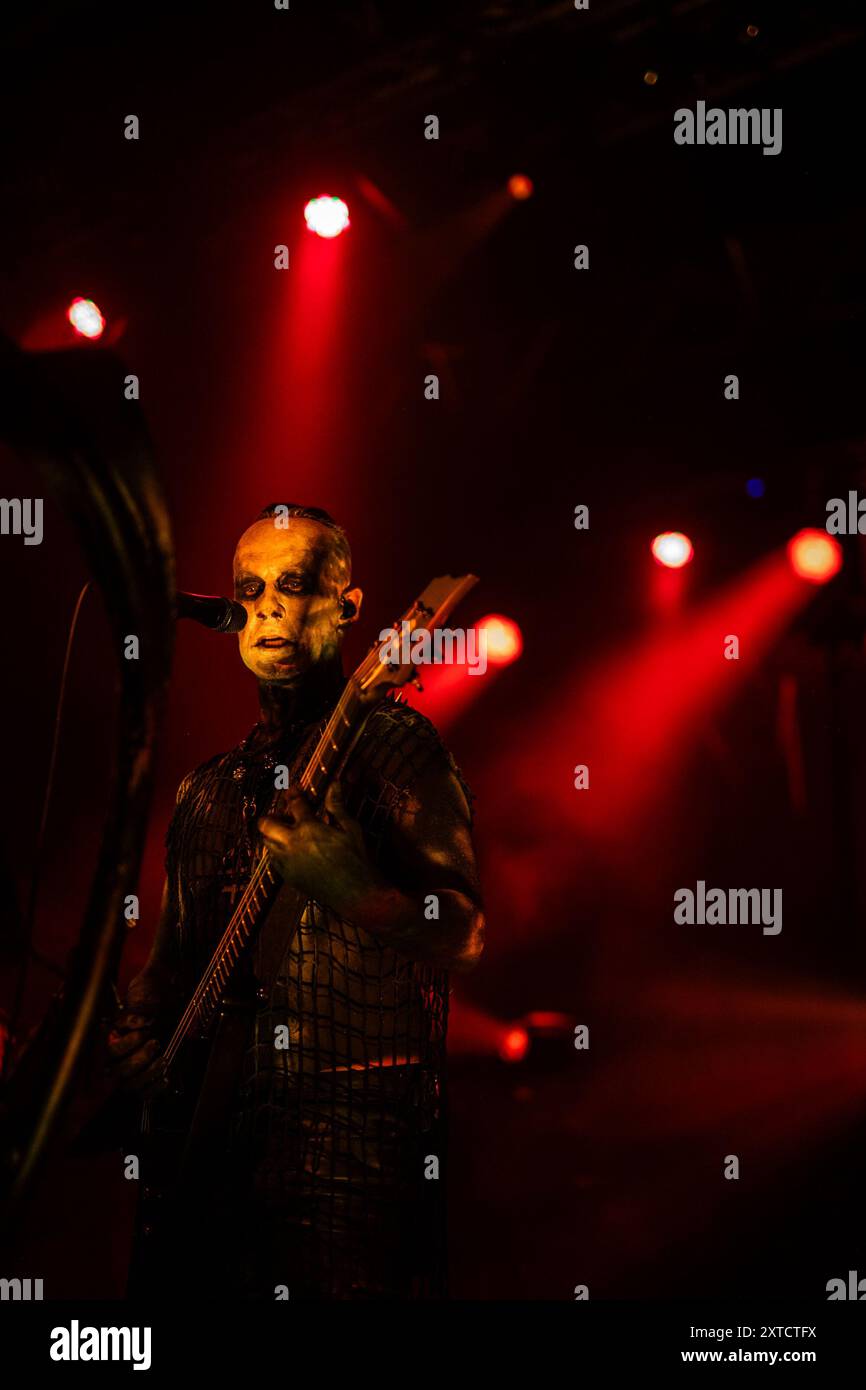 Nergal aka Adam Darski interprète Whit Behemoth lors du «O Father, O Svmmer, O Tour» à Phenomena à Fontaneto D'agogna, en Italie, le 13 août 2024 Banque D'Images