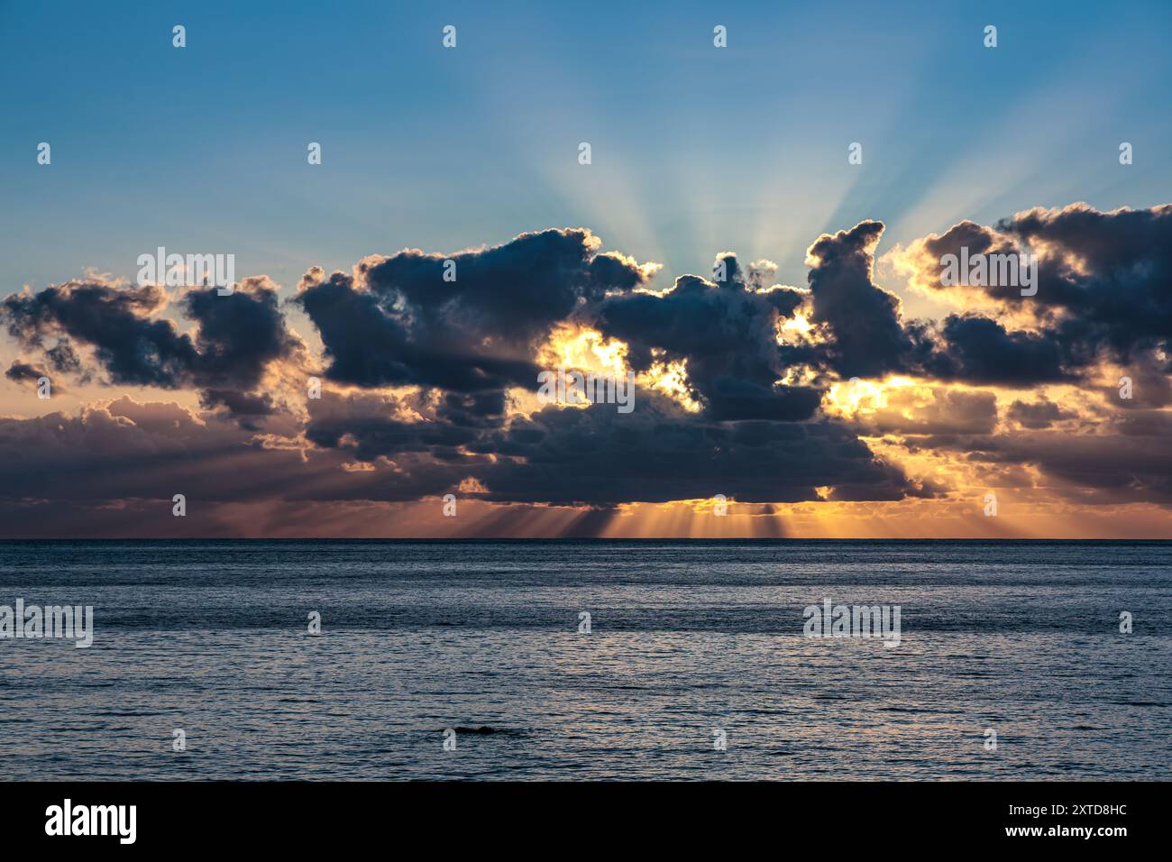 Paysage de début de soirée et ambiance océanique à Ponta do sol, île de Madère, Portugal Banque D'Images