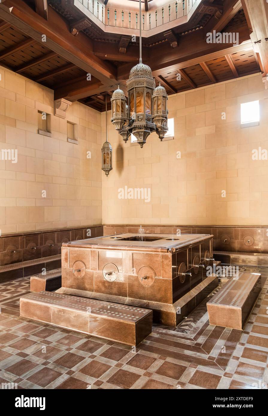 La salle d'ablution à l'intérieur de la Grande Mosquée du Sultan Qaboos, Muscat, Oman Banque D'Images