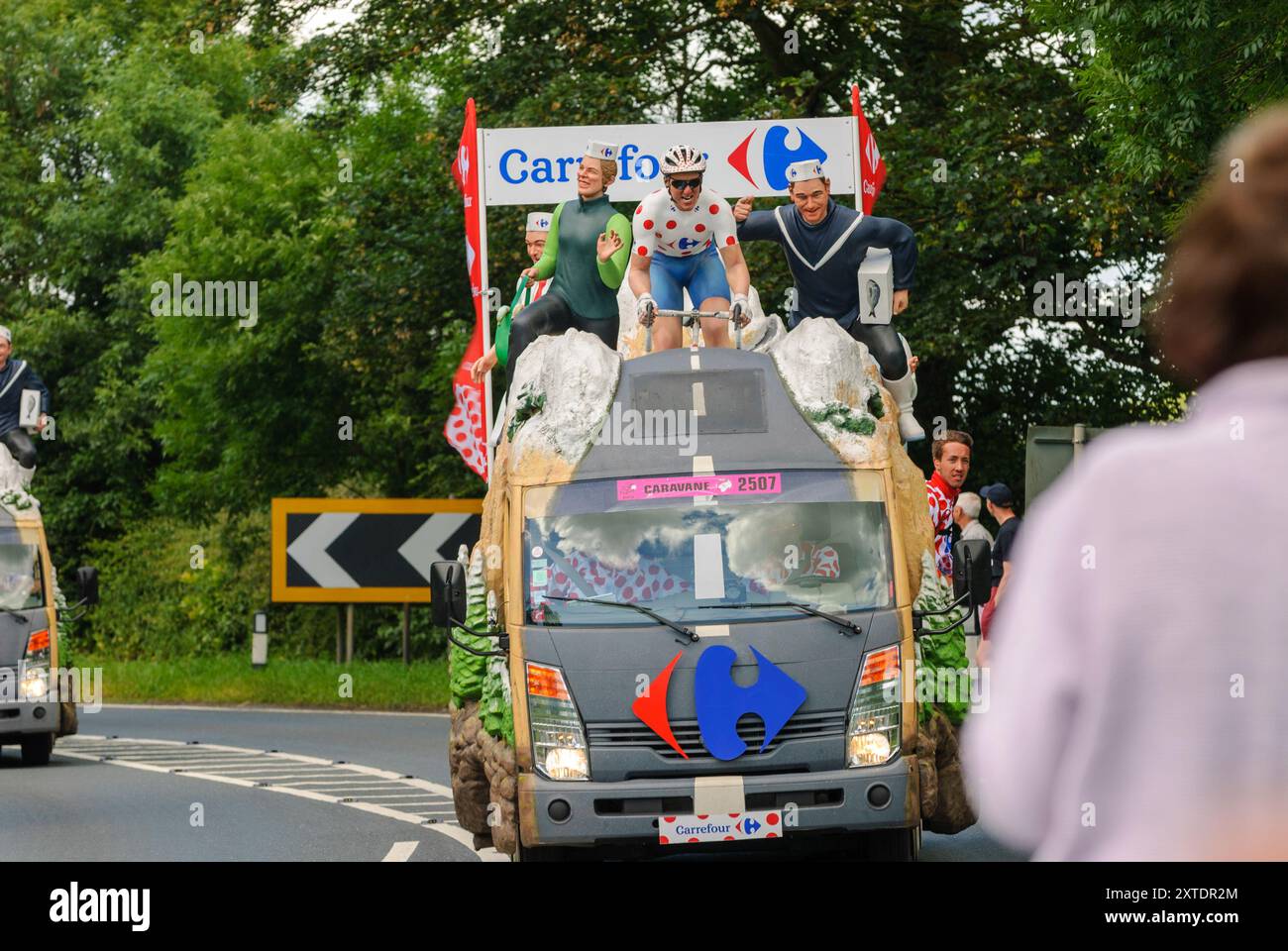 Tor de France, le Grand départ - course cycliste en direction du sud de Ripon à Harrogate dans le Yorkshire du Nord Banque D'Images Tor de France, le Grand départ - course cycliste en direction du sud de Ripon à Harrogate dans le Yorkshire du Nord Banque D'Images