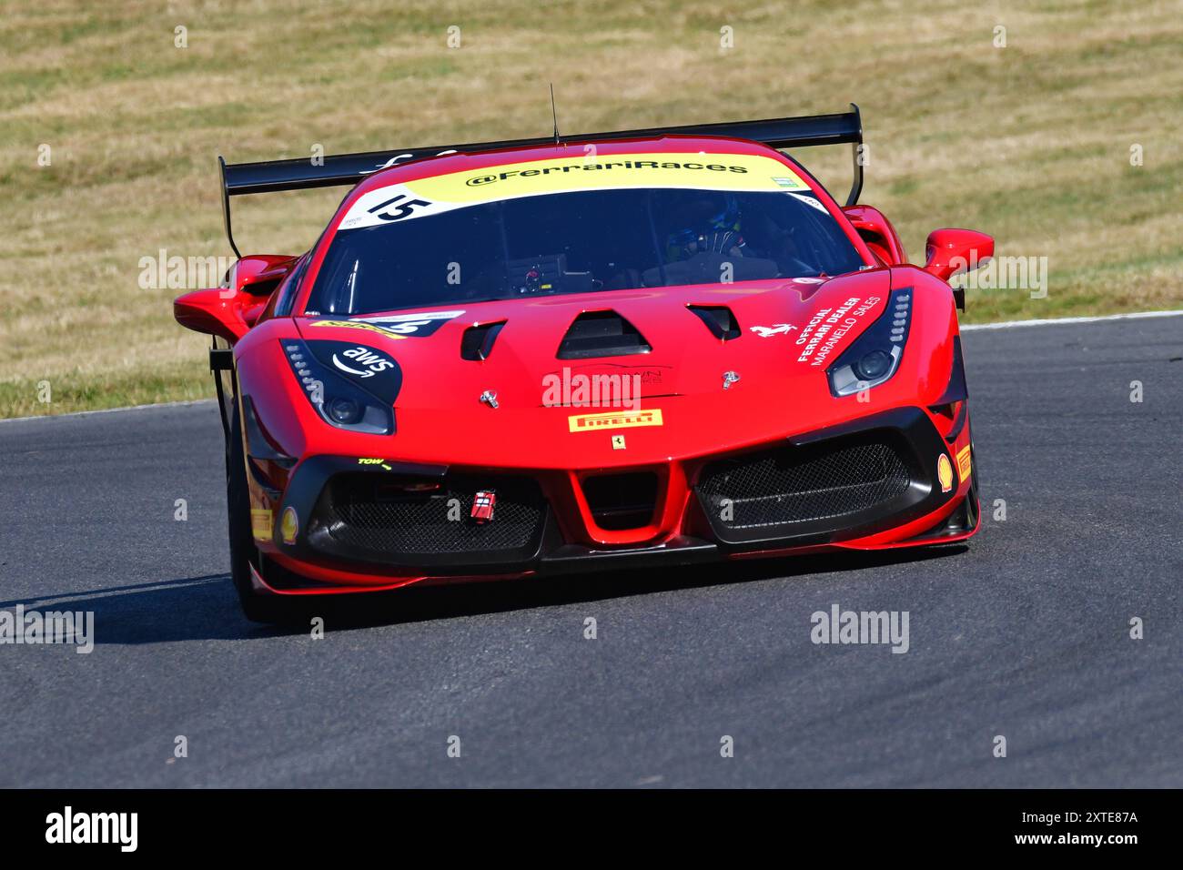 Stuart Marston, Ferrari 488 Challenge Evo, Bell Sport Challenge Series, deux courses de 20 minutes, pour les pilotes gentleman, avec des voitures réparties en cinq groupes o Banque D'Images