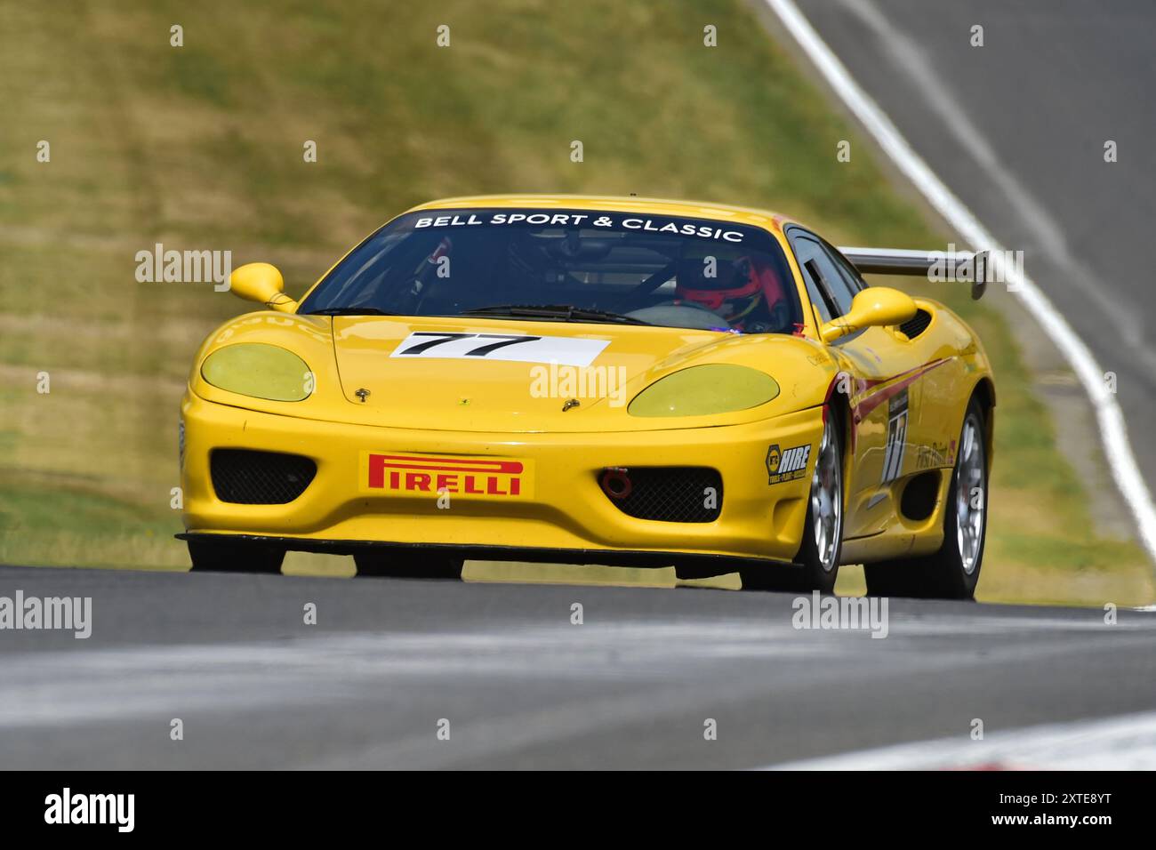 Mick Dwane, Ferrari 360 Challenge, Bell Sport Challenge Series, deux courses de 20 minutes, pour les pilotes gentleman, avec des voitures divisées en cinq groupes un pour e. Banque D'Images