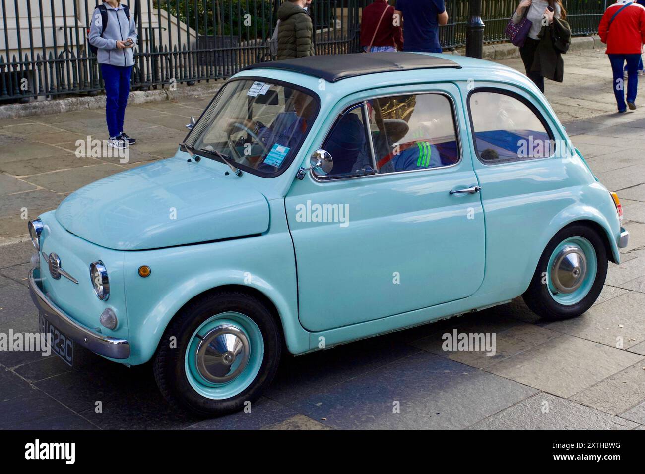 1966 Fiat 500 F, Greenwich, Londres, Angleterre. Banque D'Images