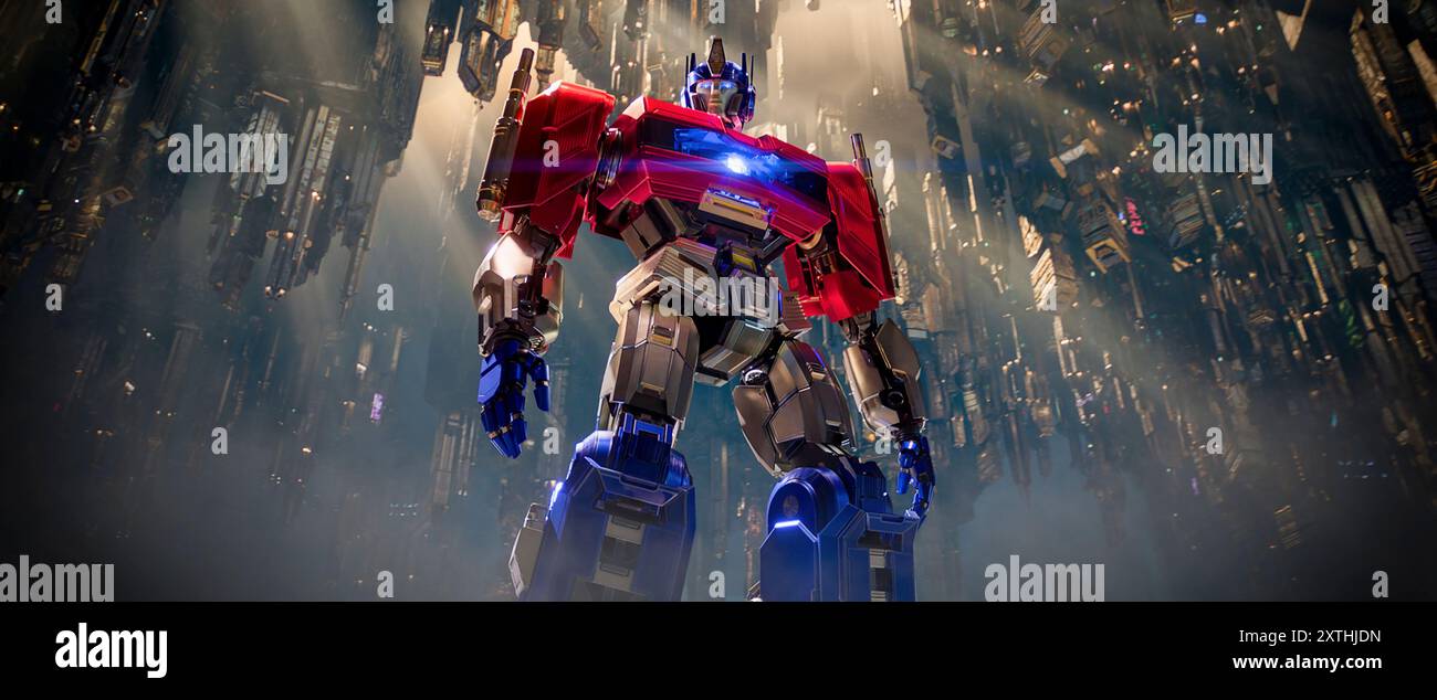 DATE DE SORTIE : 20 septembre 2024. TITRE : Transformers One. STUDIO : Paramount animation. RÉALISATEUR : Josh Cooley. INTRIGUE : L'histoire d'origine inconnue d'Optimus Prime et Megatron, mieux connus comme ennemis jurés, mais autrefois étaient des amis liés comme des frères qui ont changé le destin de Cybertron pour toujours. EN VEDETTE : CHRIS HEMSWORTH voix Orion Pax). (Crédit image : © Paramount animation/Entertainment Pictures/ZUMAPRESS.com) USAGE ÉDITORIAL UNIQUEMENT ! Non destiné à UN USAGE commercial ! Banque D'Images