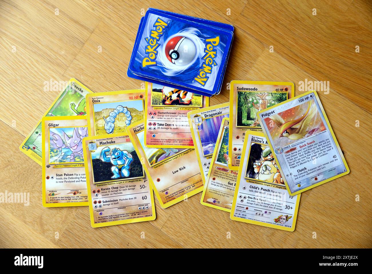 Stockholm, Suède - 13 août 2024 : fond des cartes à collectionner Pokemon Banque D'Images