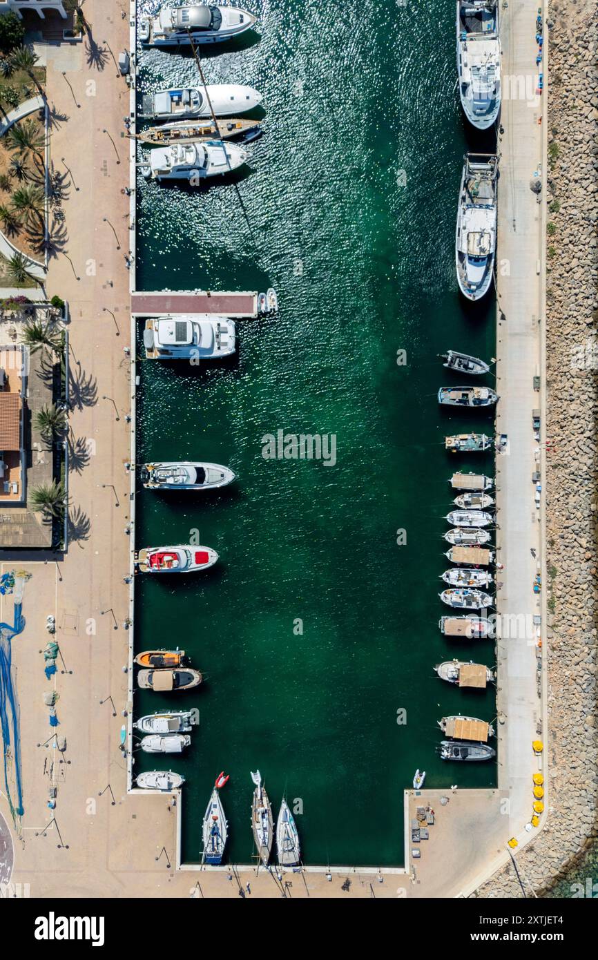 Vues aériennes de Formentera. Formentera est la plus petite des îles Baléares espagnoles de la mer Méditerranée. Il est accessible en ferry depuis Ibiza. Banque D'Images