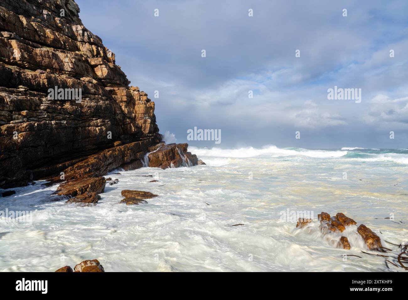 Vue sur le Cap de bonne-espérance par un jour venteux d'hiver. Banque D'Images