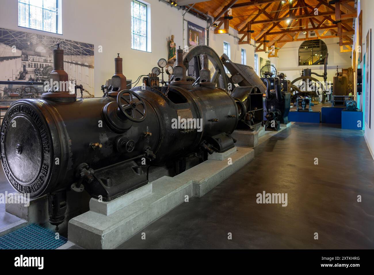 1913 machine à vapeur composée au Musée industriel de la mine de charbon le bois du Cazier, Marcinelle près de Charleroi, province du Hainaut, Belgique Banque D'Images