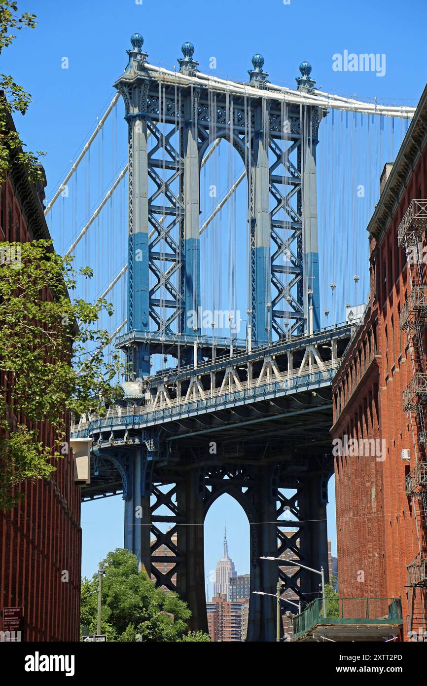 Pylône est vertical - Manhattan Bridge, New York City Banque D'Images