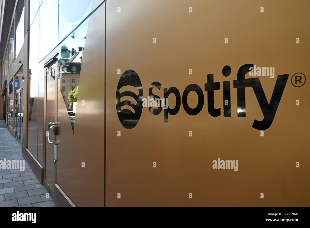Stockholm, Suède - 30 juillet 2024 : logo Spotify sur le siège de Spotify à Stockholm. Banque D'Images