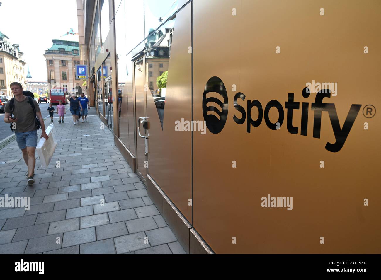 Stockholm, Suède - 30 juillet 2024 : logo Spotify sur le siège de Spotify à Stockholm. Banque D'Images