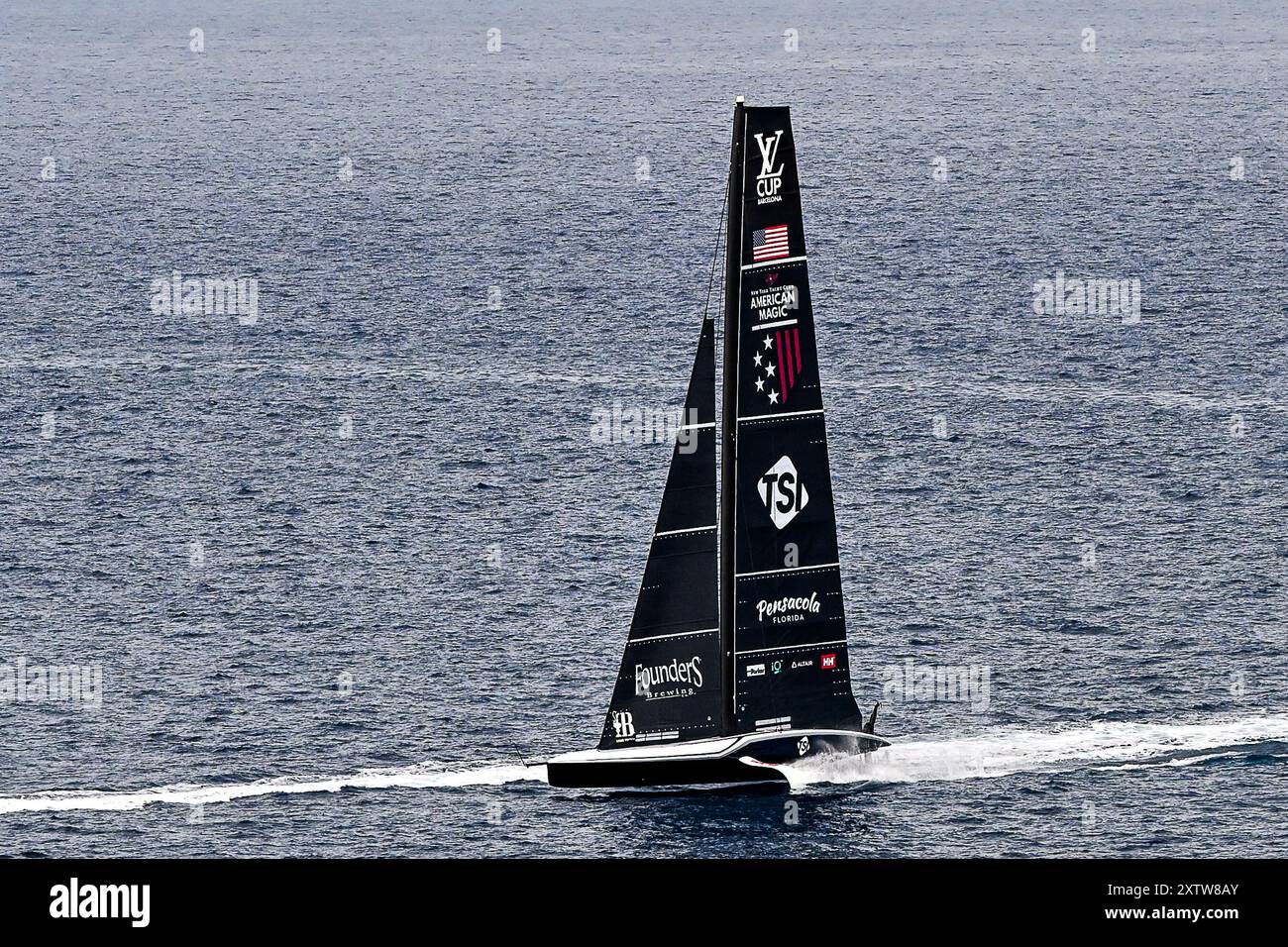 15-août-2024, Barcelone, Espagne, Americas CUP New York Yacht club , équipe American Magic s'entraînant sur la mer à Barcelone pour la compétition à partir du 22 août. Banque D'Images