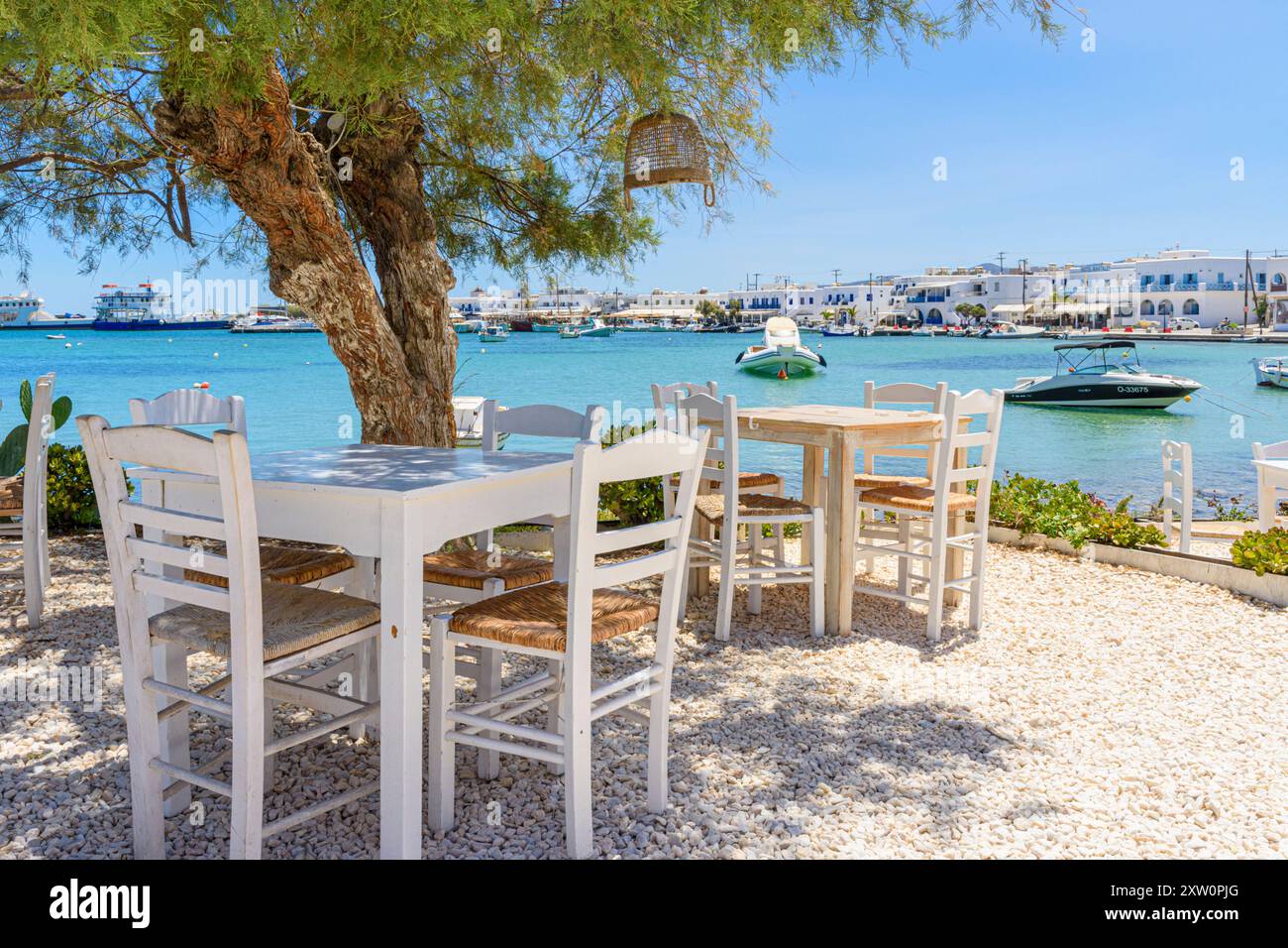 Antiparos Town Waterfront, Antiparos Island, Cyclades, Grèce Banque D'Images