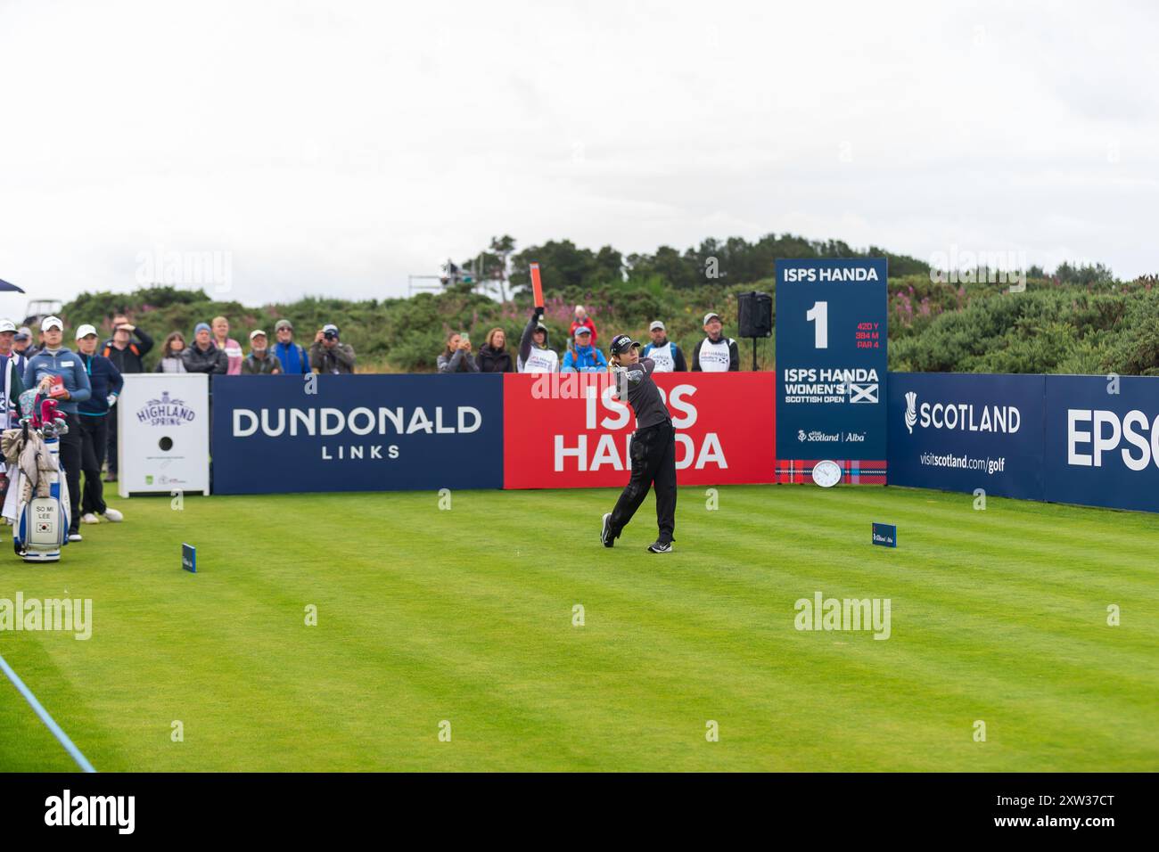 North Ayrshire, Écosse. 17 août 2024. Alors Mi Lee s’est envolée lors de la 3e manche de l’ISPS HANDA Women’s Scottish Open 2024 à Dundonald Links. 3e manche de l’ISPS HANDA Women’s Scottish Open 2024 à Dundonald Links. Crédit : Tim Gray/Alamy Live News Banque D'Images