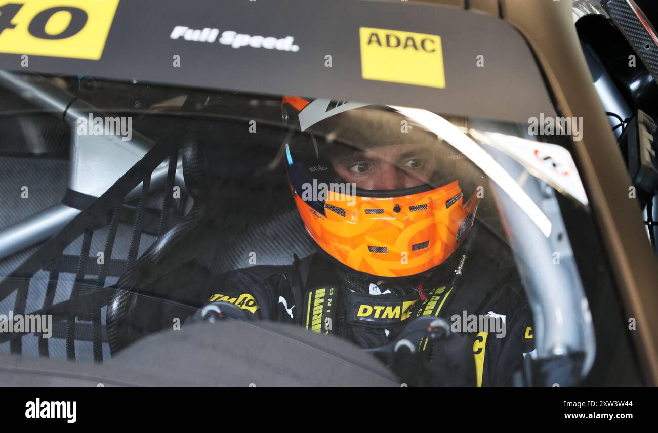 Luca Stolz (Brachbach/DEU), #4, Mercedes-AMG GT3 Evo, Team : Mercedes-AMG Team HRT (DEU), mit Helm im Cockpit Motorsport, DTM 2024, DTM05, Training Freitag, Nuerburgring, Nuerburg, Deutschland, 16.08.2024 Foto : Eibner-Pressefoto/Juergen Augst Banque D'Images