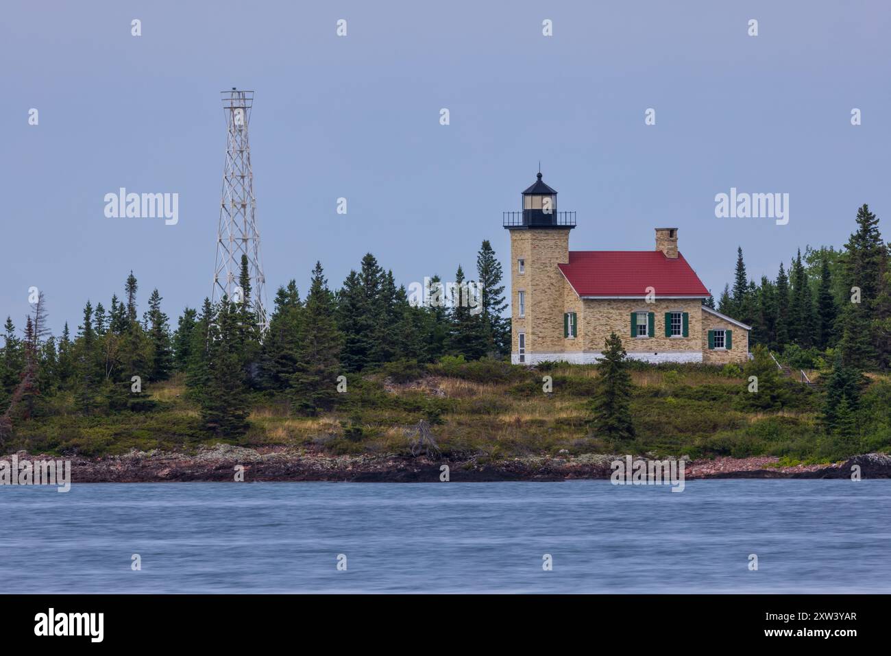 Phare de Copper Harbor le long du lac supérieur Banque D'Images