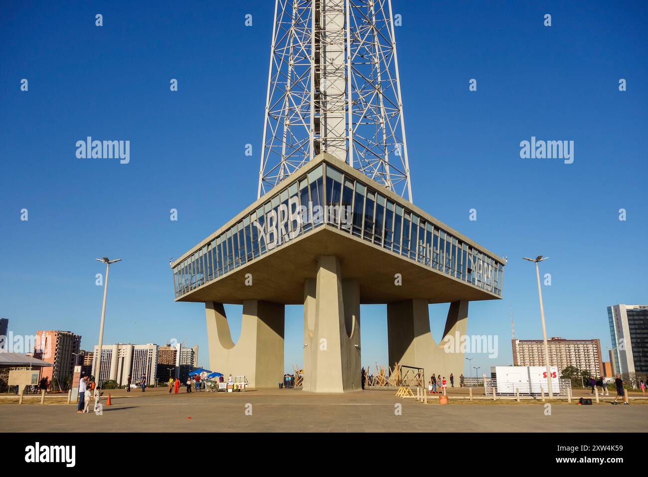Brasilia, Brésil - 22 juillet 2024 : Tour de télévision panoramique de la ville. Banque D'Images