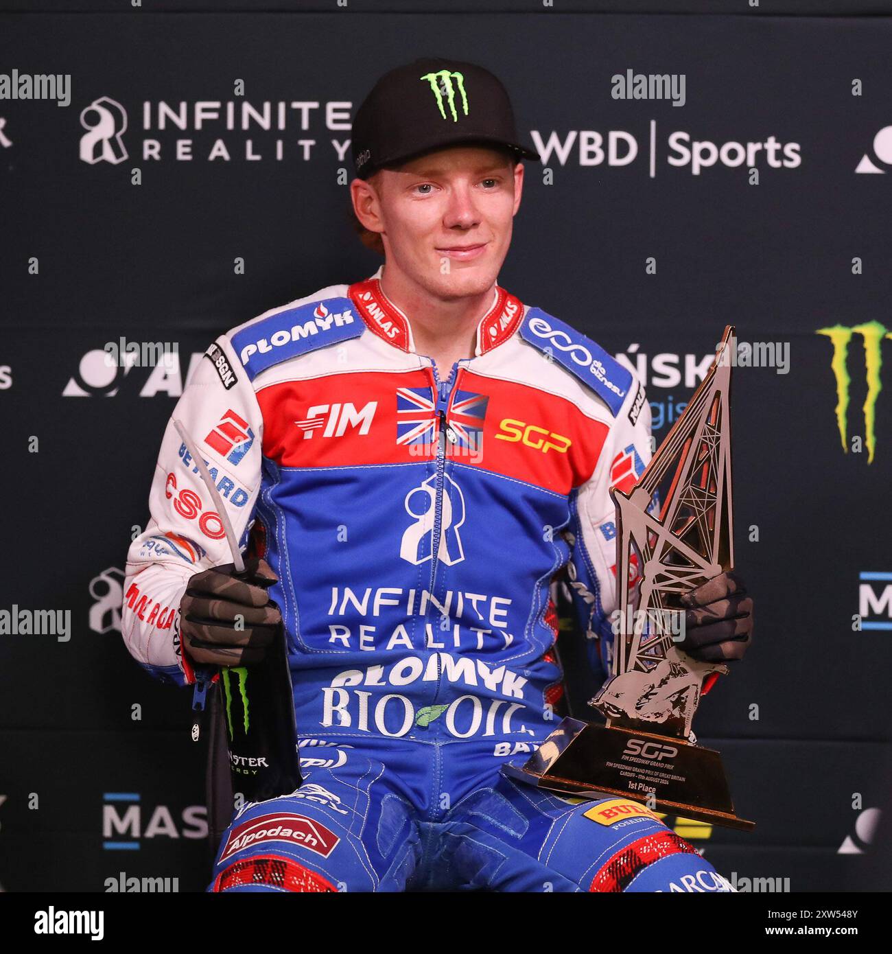 Cardiff, Royaume-Uni. 17 août 2024. Dan Bewley de GB remporte le GP FIM SPEEDWAY DE GRANDE-BRETAGNE 2024 au Principality Stadium, Cardiff, Royaume-Uni, le 17 août 2024. Photo de Ken Sparks. Utilisation éditoriale uniquement, licence requise pour une utilisation commerciale. Aucune utilisation dans les Paris, les jeux ou les publications d'un club/ligue/joueur. Crédit : UK Sports pics Ltd/Alamy Live News Banque D'Images