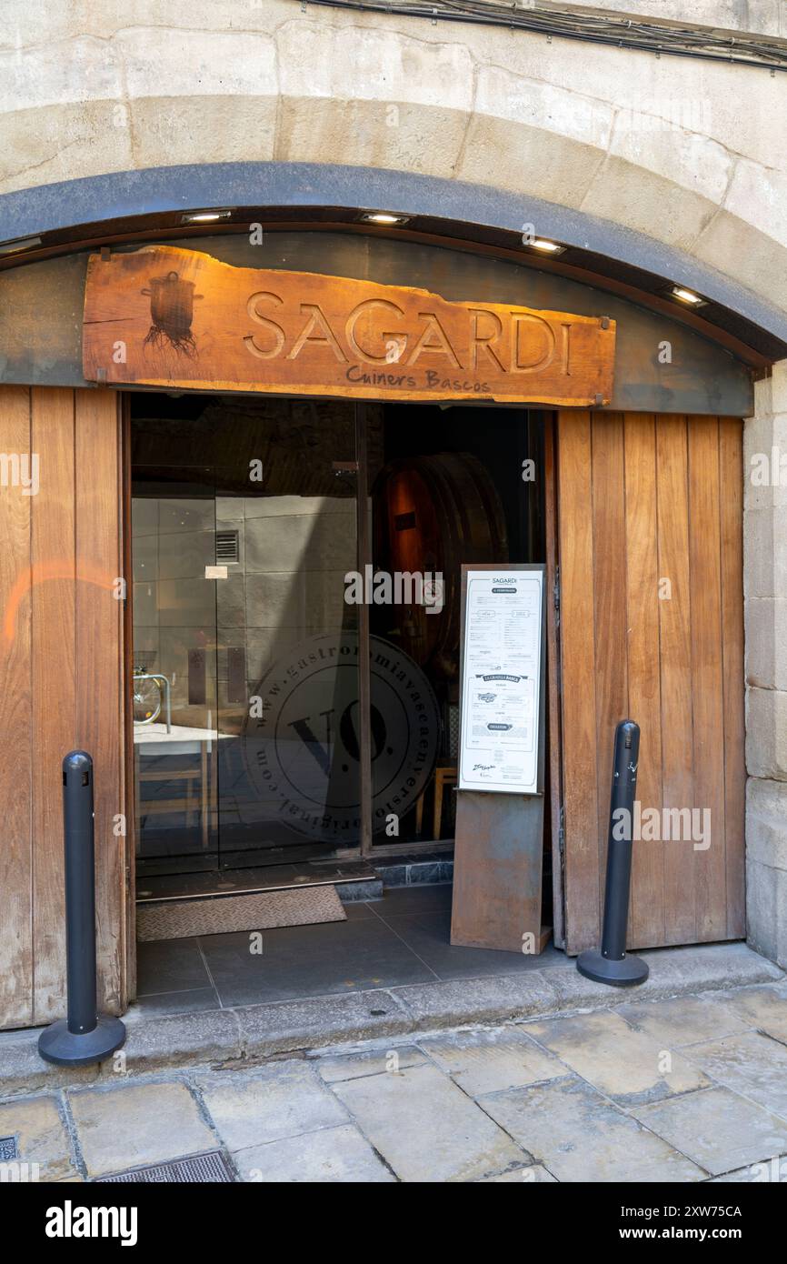 Restaurant Sagardi dans le quartier Gòtic de Barcelone, Espagne Banque D'Images