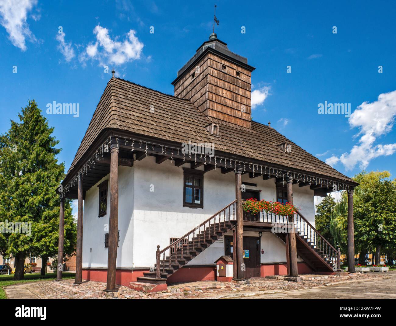 Ancien hôtel de ville, 1743, aujourd'hui musée, dernier hôtel de ville en bois survivant en Pologne, à Sulmierzyce, vallée de Barycz, voïvodie de Wielkopolska, Pologne Banque D'Images