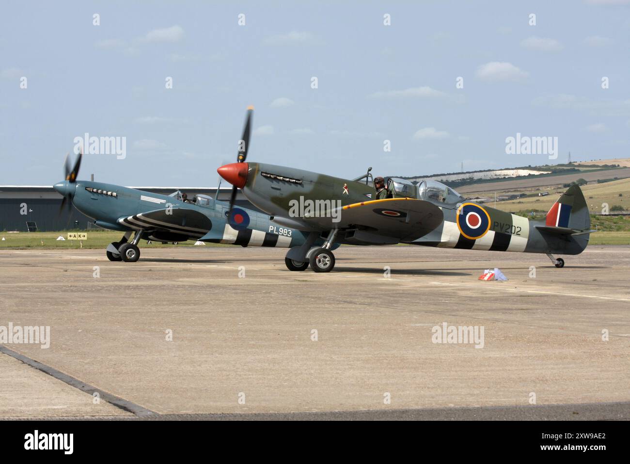 Un Supermarine Spitfire Mk IX/T conversion de deux sièges à l'aéroport de Brighton City Banque D'Images