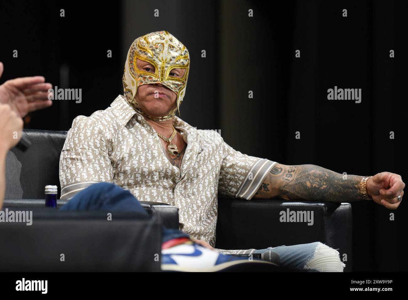 Rey Mysterio participe au Fanatics Fest NYC, USA. , . (Photo par Efren Landaos/ Credit : Sipa USA/Alamy Live News Banque D'Images