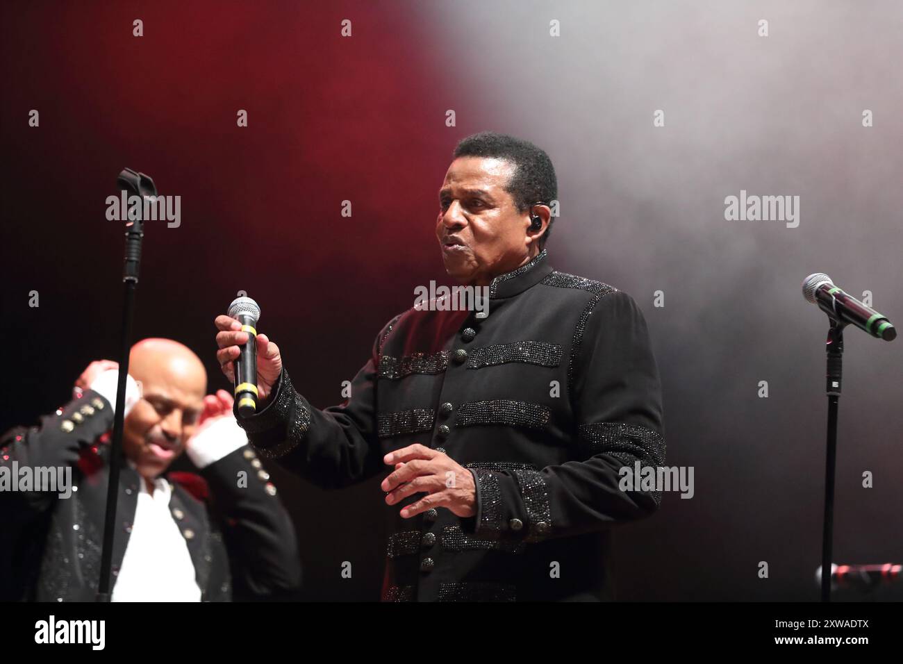 Henley-on-Thames, Royaume-Uni. 18 août 2024. Les Jacksons jouent sur la scène du Rewind South 80s Music Festival 2024. Crédit : Uwe Deffner/Alamy Live News Banque D'Images