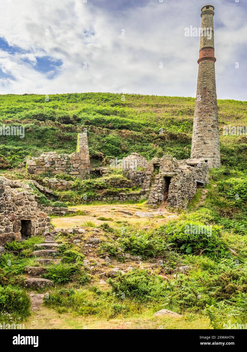 Le site de la mine Lower Boscean, dans la vallée Kenidjack, West Penwith, Cornwall. Banque D'Images