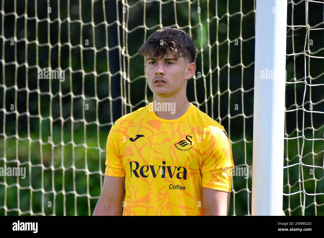 Landore, Swansea, pays de Galles. 16 août 2024. Le gardien Sam Seager de Swansea City lors du match de la Ligue de développement professionnel des moins de 18 ans entre Swansea City et Peterborough United au JOMA High performance Centre à Landore, Swansea, pays de Galles, Royaume-Uni le 16 août 2024. Crédit : Duncan Thomas/Majestic Media. Banque D'Images