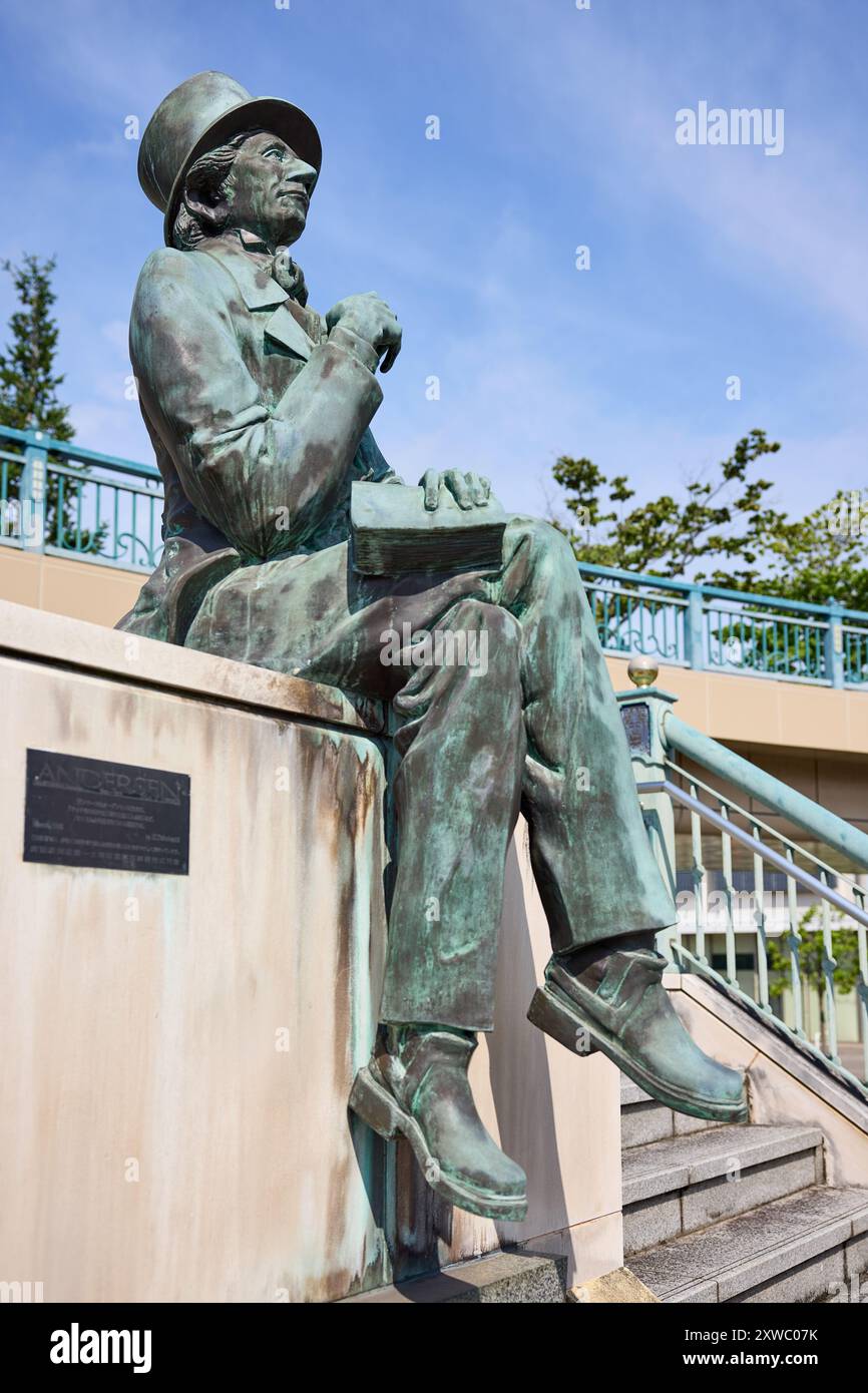 Statue de H. C. Andersen sur la place Andersen (アンデルセン広場), Kurashiki, préfecture d'Okayama, Japon Banque D'Images