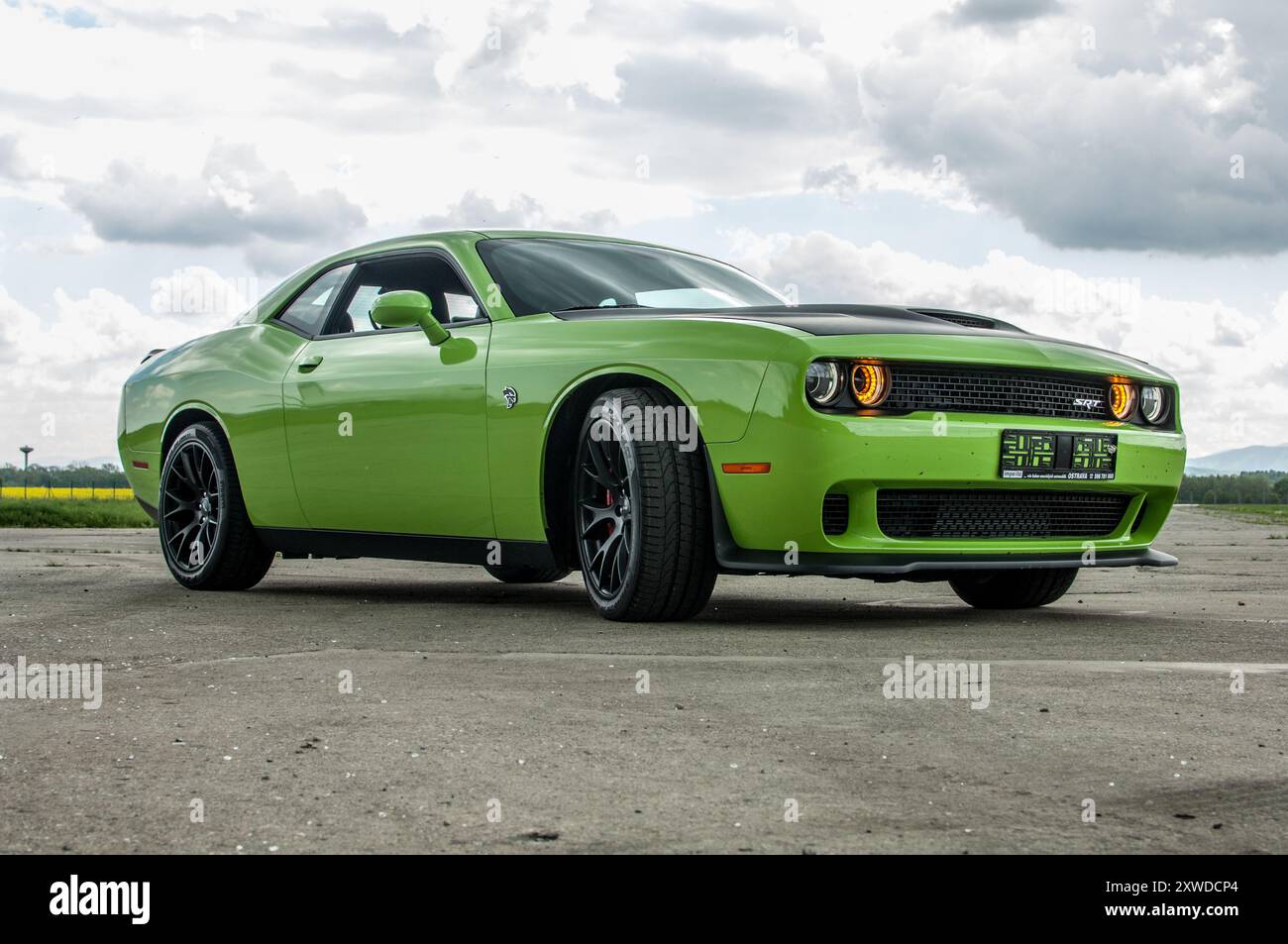 Dodg Challenger SRT vert Hellcat Banque D'Images