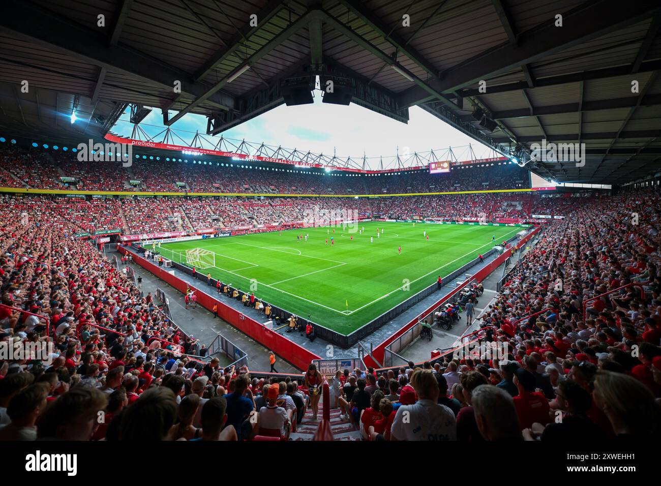 Champions-League-qualification - Twente Enschede - RB Salzburg AM 13.08.2024 im de Grolsch Veste in Enschede de Grolsch Veste in Enschede Foto : osnapix Banque D'Images