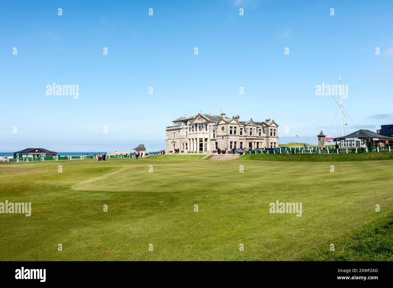 Le Old course de St Andrews, également connu sous le nom de Old Lady ou Grand Old Lady, est considéré comme le plus ancien parcours de golf au monde. C'est une cour publique Banque D'Images