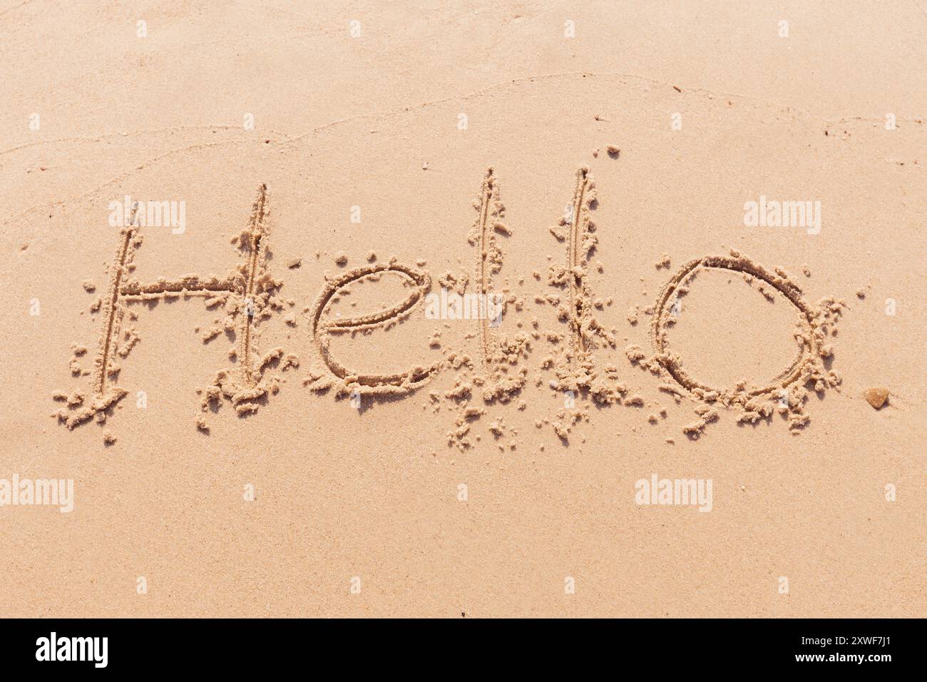l'inscription bonjour sur le bord de mer avec des palmiers Banque D'Images