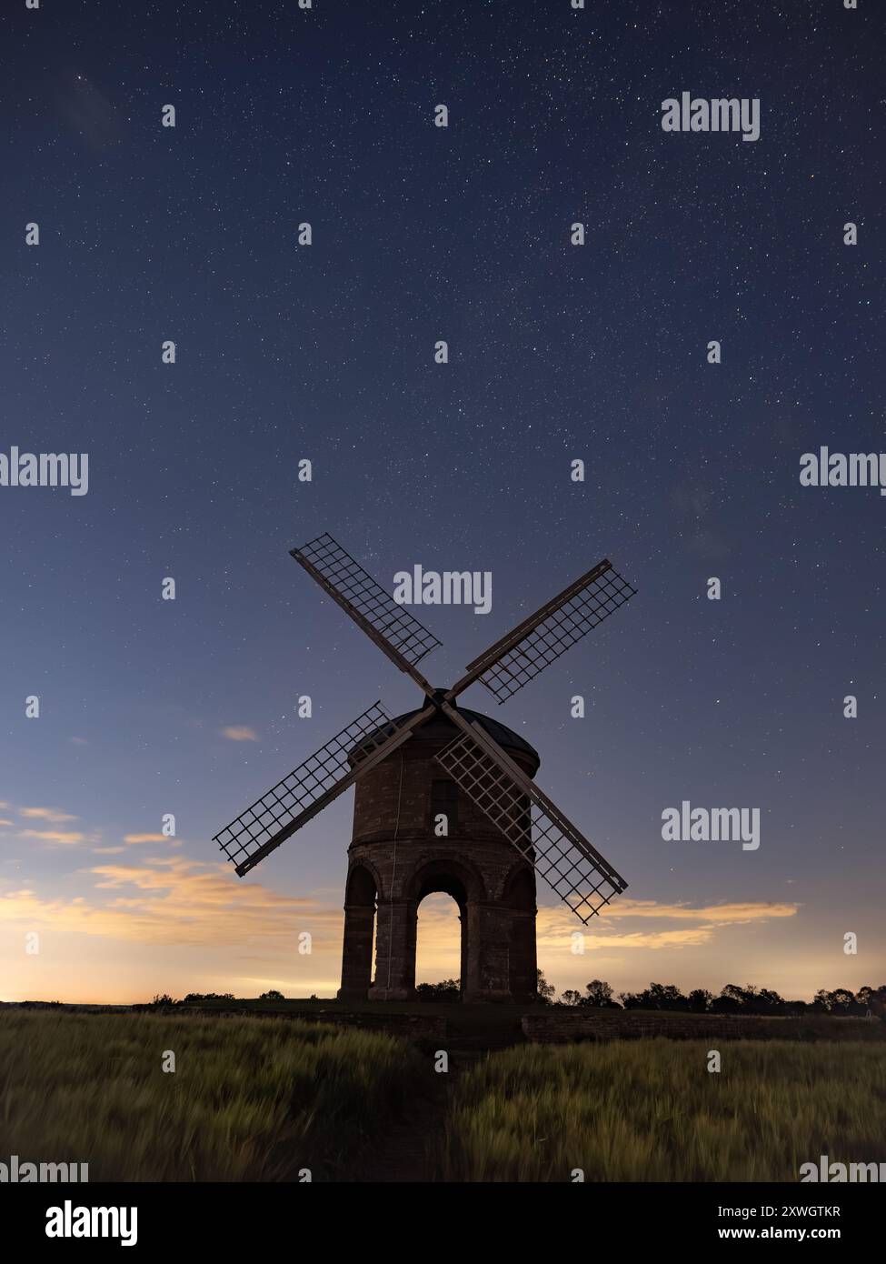Moulin à vent de Chesterton la nuit. Warwickshire, Royaume-Uni Banque D'Images