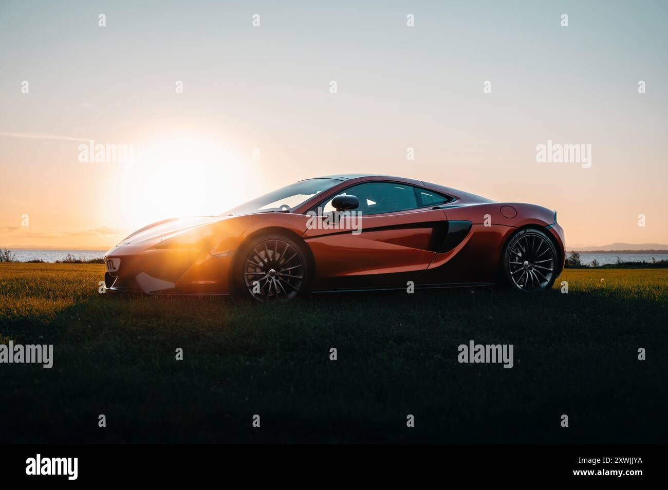 McLaren 570 GT - Orange volcan Banque D'Images