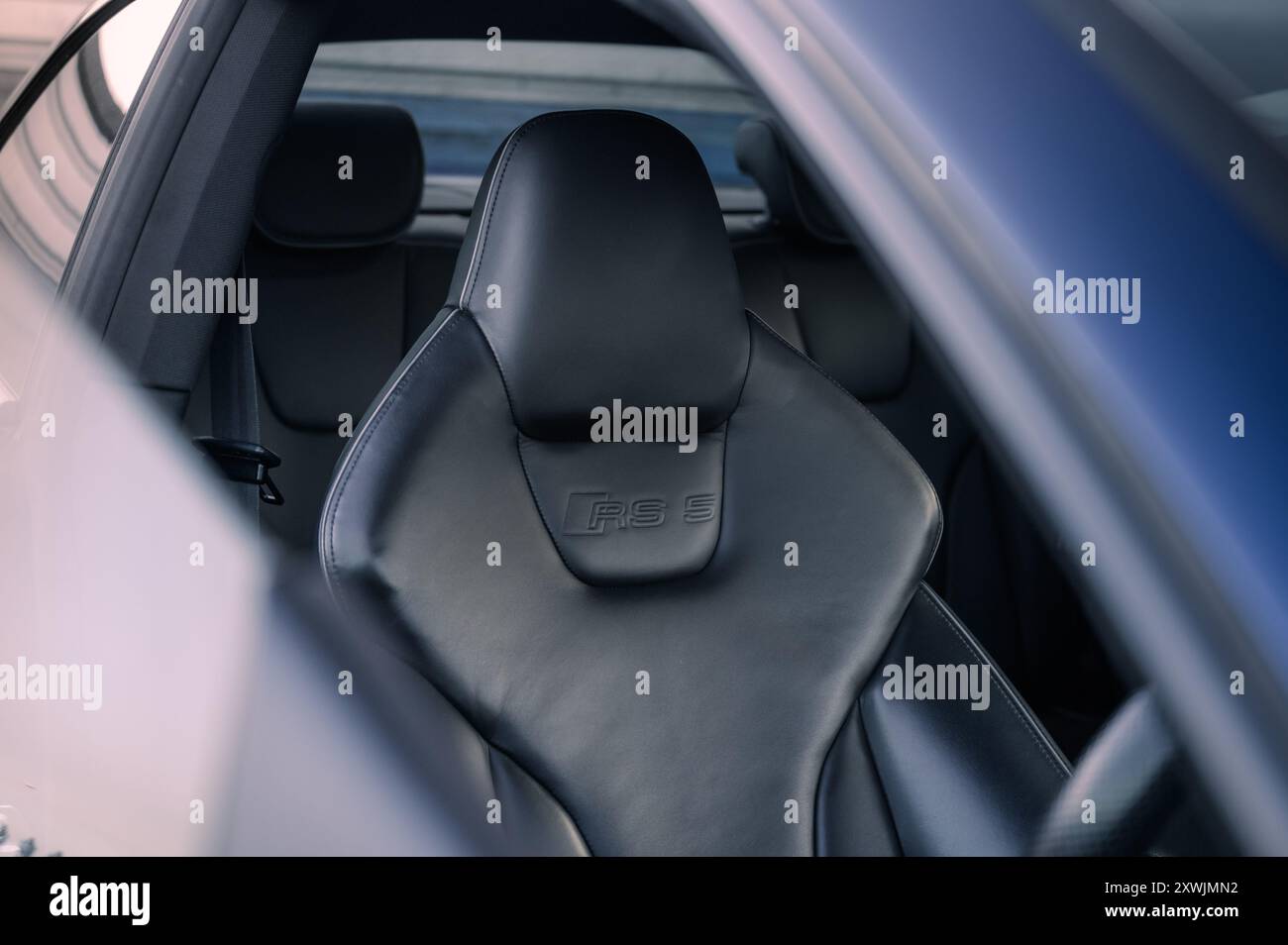 Audi RS5 2014 - Bleu Sepang Banque D'Images