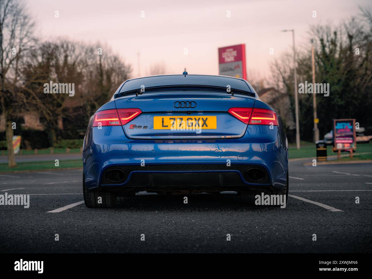 Audi RS5 2014 - Bleu Sepang Banque D'Images