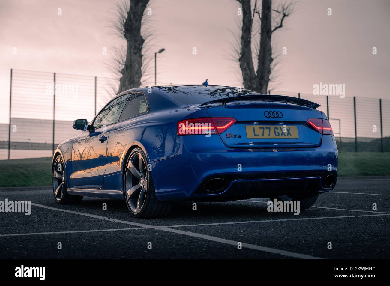 Audi RS5 2014 - Bleu Sepang Banque D'Images