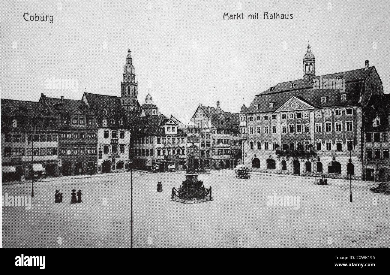 Reproduction historique, restaurée numériquement à partir d'un original du 19ème siècle, date d'enregistrement non indiquée, place du marché avec hôtel de ville après reconstruction en 1905, Cobourg, haute-Franconie, Bavière, Allemagne, Historisch, digital restaurierte Reproduktion von einer Vorlage aus dem 19. Jahrhundert, Marktplatz mit Rathaus nach dem Umbau 1905, Oberfranken, Bayern, Deutschland Banque D'Images