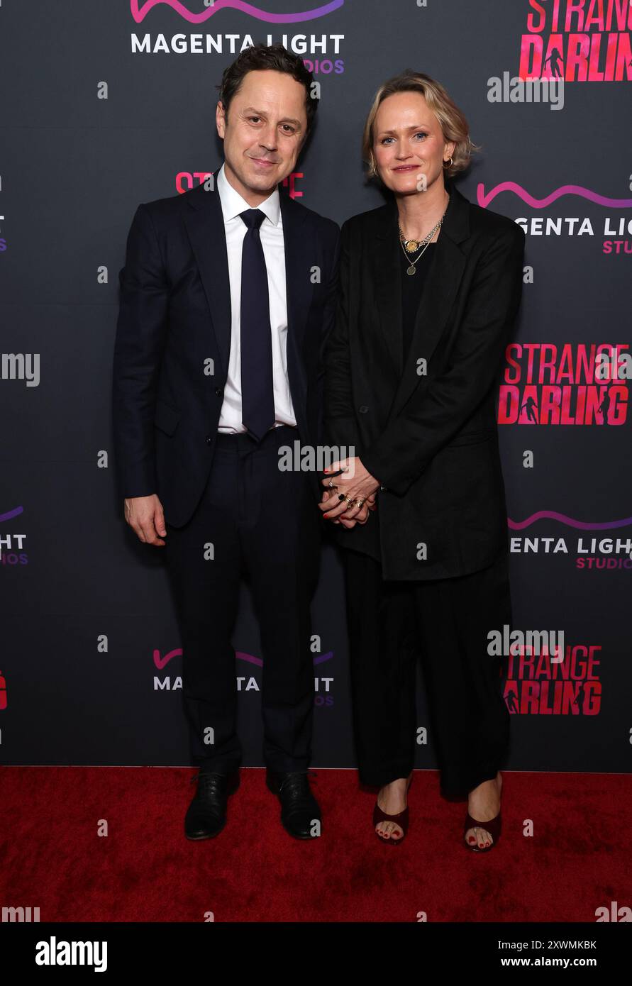 Los Angeles, CA. 19 août 2024. Giovanni Ribisi, Emily Ward à LA première de Strange Darling au DGA Theater à Los Angeles, Californie, le 19 août 2024. Crédit : Faye Sadou/Media Punch/Alamy Live News Banque D'Images