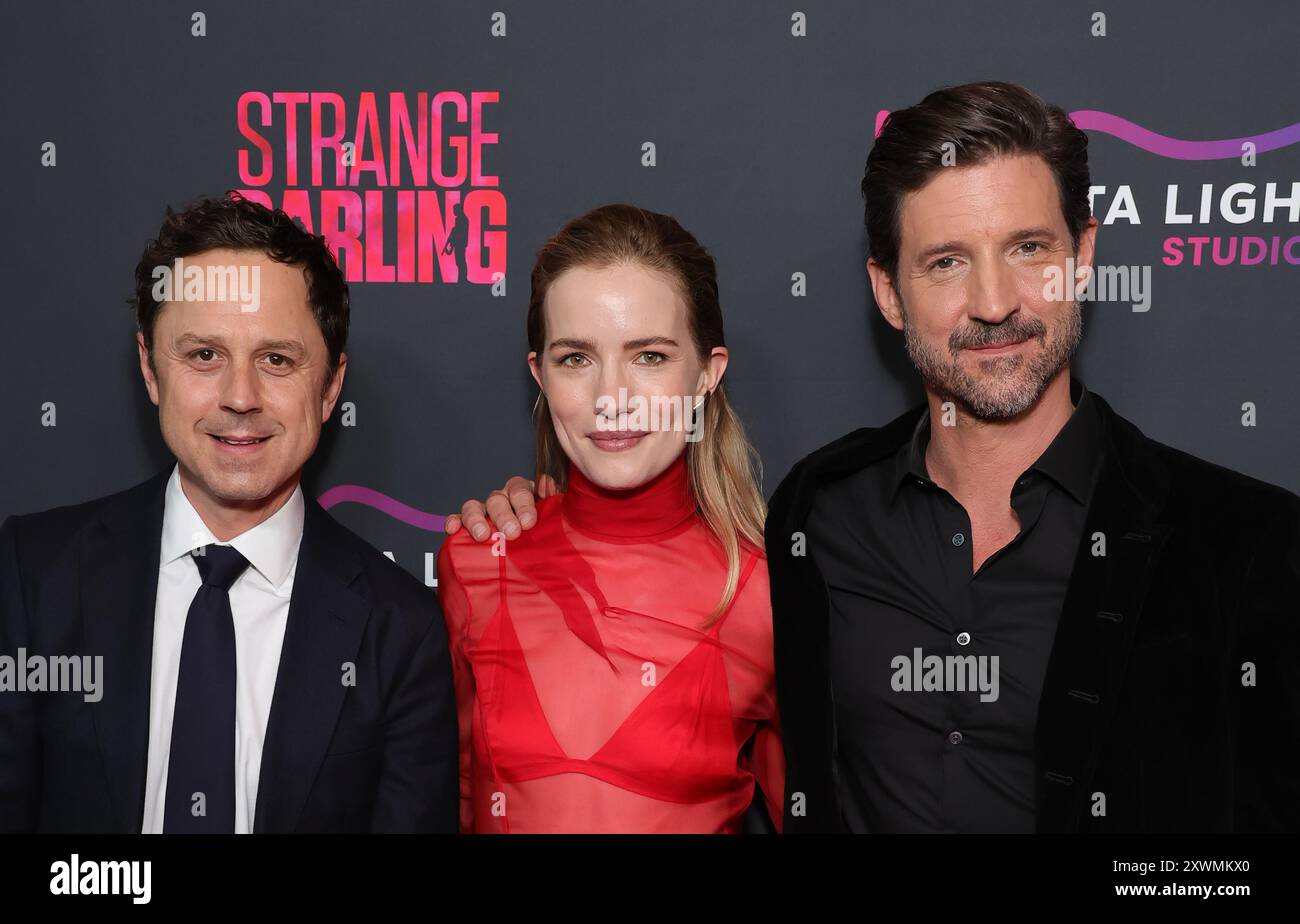 Los Angeles, CA. 19 août 2024. Giovanni Ribisi, Willa Fitzgerald, JT Mollner à LA première de Strange Darling au DGA Theater de Los Angeles, Californie, le 19 août 2024. Crédit : Faye Sadou/Media Punch/Alamy Live News Banque D'Images